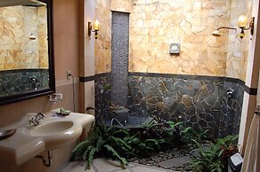 Swaloh Hill Resort