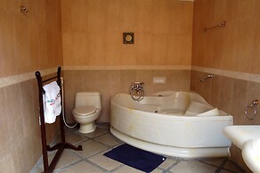 Swaloh Hill Resort