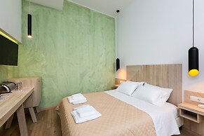 Ark 68 City Rooms