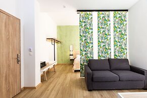 Ark 68 City Rooms