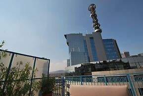 Arpad Bridge Apartments