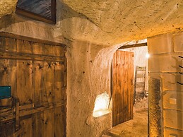 Atillas Cave Hotel