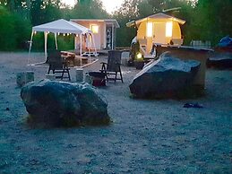 FinnDome- Glamping