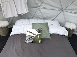 FinnDome- Glamping