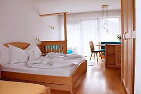 Alpina Mountain Resort
