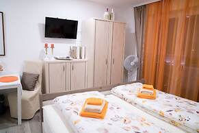 Pension & Restaurant La Amalia