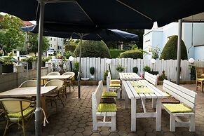 Pension & Restaurant La Amalia