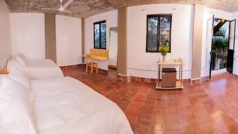 Agrado Guest House