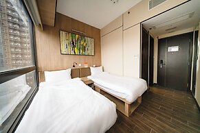 MIJ (KAI TAK) HOTEL