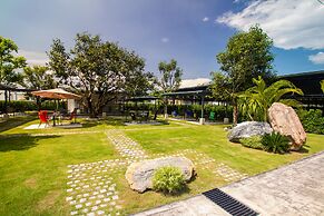 Luxury 5br Pool Villa and Sport Center