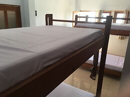 Bajo Sunset Hostel