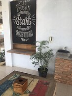 Bajo Sunset Hostel
