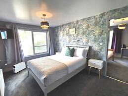 Lunan House