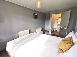 Lunan House