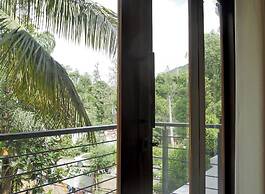 Nine Arch Holiday Resort