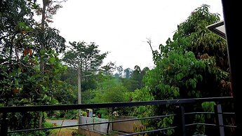 Nine Arch Holiday Resort