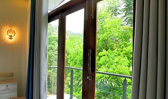 Nine Arch Holiday Resort