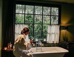 Hotel Spa Les Pins De César