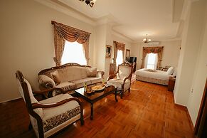 Yay Grand Hotel