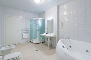 Volkov Hotel