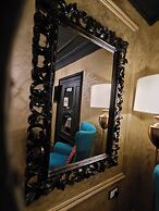 Julina Boutique Living