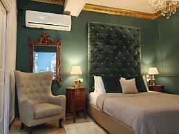 Julina Boutique Living