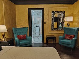 Julina Boutique Living