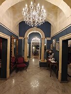 Julina Boutique Living