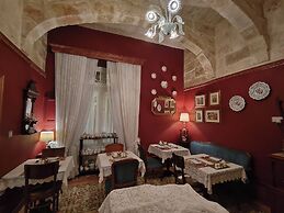 Julina Boutique Living