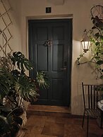 Julina Boutique Living