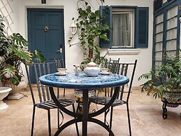 Julina Boutique Living