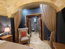 Julina Boutique Living