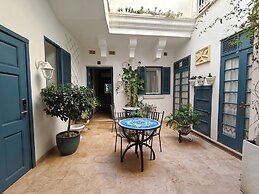 Julina Boutique Living