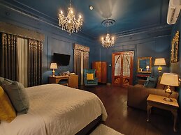Julina Boutique Living