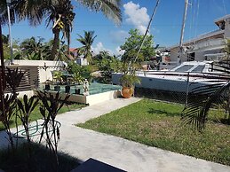 Modern 1 Bed Apartment in Belize City