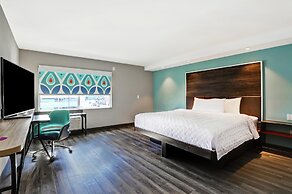 TRU BY Hilton Edmonton Windermere