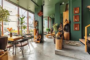 Pi Boutique Hotel