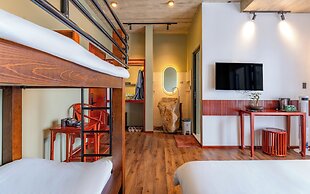 Pi Boutique Hotel