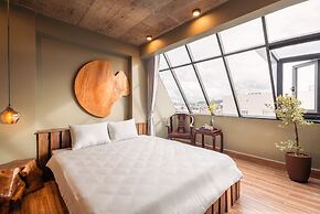Pi Boutique Hotel