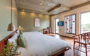 Pi Boutique Hotel