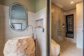Pi Boutique Hotel