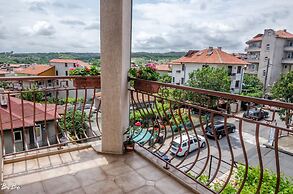 Dom Mladenovi B&B