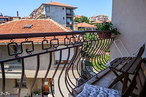 Dom Mladenovi B&B