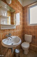 Dom Mladenovi B&B