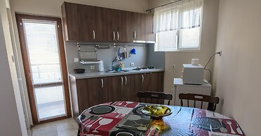Dom Mladenovi B&B