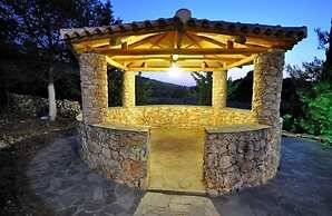 Villa Elatia