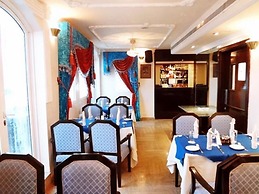 Marina Hotel