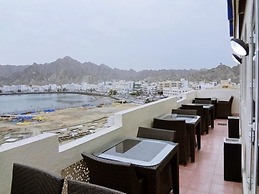 Marina Hotel