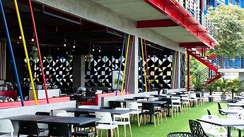 Play Phala Beach Rayong