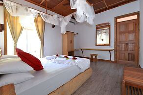 Eden BAANI Lodge